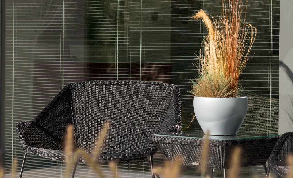 Interior blinds for large sizes
